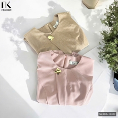 Set Chân Váy Bút Chì Và Áo Xếp Cổ Đai Eo Thanh Lịch Vải Mềm Mịn NKBD2412002 ( Bao gồm cả áo + CV)