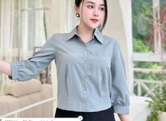 Áo Sơ Mi nữ UK Fashion cổ đức tay lỡ chất liệu lụa không nhăn UKSM2309011