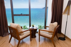 Starcity Hotel & Condotel Beachfront Nha Trang