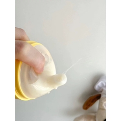 PHANPY | Bình Sữa Thủy Tinh Chống Đầy Hơi Bọc Silicone Dung Tích 160ml - 240ml