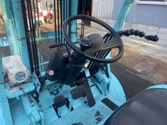 Xe nâng Misubishi FD30-33822 số tự động