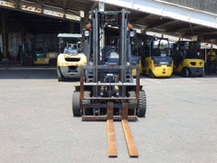 Xe nâng bình khô Komatsu FE25-1-302400