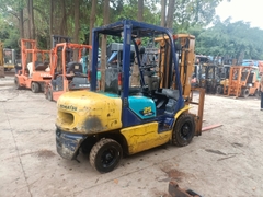 Komatsu FD25T-14-553850 chui công dịch giá 3 tầng