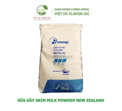 Sữa gầy (Skim Milk) là sữa được loại bỏ một phần hoặc hoàn toàn chất béo. Lượng chất béo trong nó chỉ từ 0 - 0.5%, trong khi ở sữa tươi bình thường là 3.25%. Do đó, người ta còn gọi loại sữa này với những cái tên khác như: sữa không béo, sữa ít béo