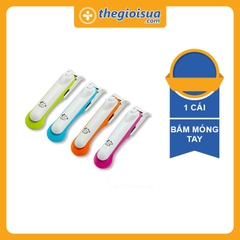 Bấm móng tay trẻ em