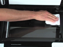 Vệ sinh bộ phận nhận giấy và mực trong máy photocopy đúng cách như thế nào?