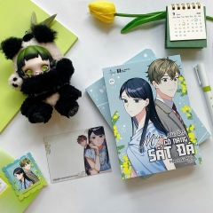 Sách - Mùa Xuân Của Cô Nàng Sắt Đá