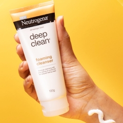 Sữa Rửa Mặt Neutrogena Kiểm Soát Nhờn Deep Clean Foaming Cleanser