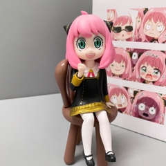 MÔ HÌNH ANYA FORGER - SPY X FAMILY - TANTEI-GOKKO Dáng Ngồi Mặt Cười - Cao : 13.5cm - Nặng : 100gram - No Box - K19-T3-S3