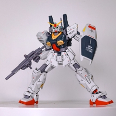 Mô hình Gundam HG 1/144 193 Trắng Cao 17cm - nặng 150gram - Figure Gundam - Có hộp màu SKU : 193 - K29-T3-S2