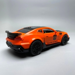 Mô Hình xe Chevrolet màu cam tỉ lệ 1:36 Hợp kim có thể mở cửa - bánh sau chạy cót - Dài 12cm - rộng 5cm - cao 4cm nặng : 200gram - FULL BOX : box màu - K64-T1-S2