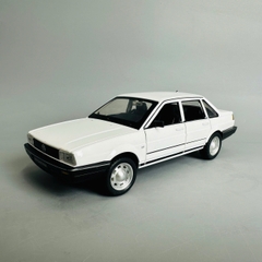 Mô Hình xe Volkwagen Satana trắng tỉ lệ 1:24 Hợp kim có thể mở cửa - bánh sau chạy cót - Dài 19cm - cao 5.5cm - nặng 600gram - Figure Oto - FULL BOX : box màu - SKU : oto394 - K66-T3-S8