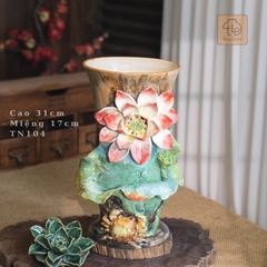 Dáng Ly Đắp Sen Cua Vuốt Tay Độc Bản - TN104