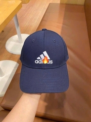 Mũ adidas