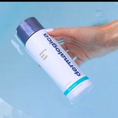 Sữa rửa mặt Dermalogica Clearing Skin Wash