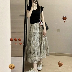 Set áo đen chân váy midi họa tiết đen trắng phong cách hợp thời trang D225240