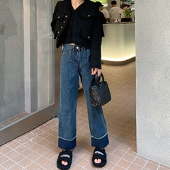 Quần jean cạp cao ống suông dáng dài họa tiết phối gấu QJ196240