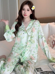 Bộ đồ ngủ lụa băng dài tay, in họa tiết tinh tế, hai hàng khuy cao cấp DN145250
