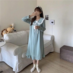 👑 Bộ đồ ngủ nữ tay dài phong cách tiên nữ Hàn Quốc – cổ búp bê, dáng dài qua gối, siêu dễ thương DN173250