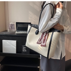 Túi Xách Cỡ Lớn Kèm Khăn Lụa - Giỏ Đeo Vai Size To Mona - tt230335