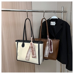 Túi Xách Cỡ Lớn Kèm Khăn Lụa - Giỏ Đeo Vai Size To Mona - tt230335