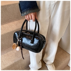 Túi Đeo Vai Nữ Kèm Móc Đeo Túi - Giỏ Xách Kẹp Nách Mona - tt240911