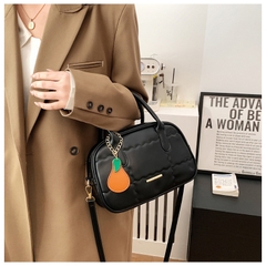 Túi Quai Xách Nữ - Giỏ Đeo Chéo Kèm Móc Túi Mona - tt230501