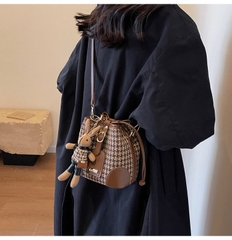 Túi Mix Dạ Đeo Chéo Nữ - Giỏ Xách Kèm Móc Túi Thỏ Mona - tt240342