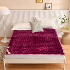 Thảm nỉ nhung trải giường , đệm được chần bông , ấm , êm hàng nhập khẩu