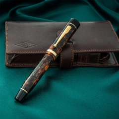 Bút Máy Conway Stewart Churchill Bracket Brown