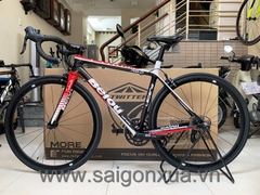 1 CHIẾC, THANH LÝ GIÁ RẺ : Xe đạp đua BEIOU R8.0 - Khung, Vành full Carbon, groupsets SENSAH EMPIRE 11 LÍP . Đen/trắng