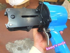Máy bấm kẹp bọ đóng đai sắt đai thép bằng hơi khí nén 32mm KCS32C kamytools