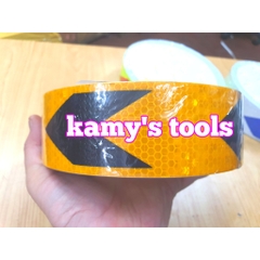 Băng keo phản quang 3M hình mũi tên bản 5cm dài 50m (1 cuộn)