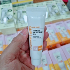 Kem chống nắng CNP 31ml tách set (unbox)