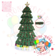 Cây thông khổng lồ 2 loại lá trang trí