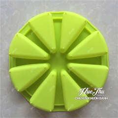 Khuôn silicon tròn 8 ngăn tam giác làm bánh rau câu 3D 4D nhấn xôi, fondant, socola, nến hanmade