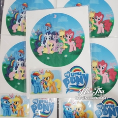 Giấy gạo hoạt hình (xấp 5 tờ in hình Doraemon, Hello Kitty...) ăn được trang trí bánh rau câu, bánh kem, bông lan