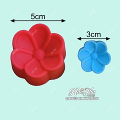 Khuôn silicon Hoa Xoắn lớn nhỏ 3/5cm (20 cái) làm bánh rau câu, nhấn xôi, bánh da lợn