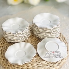 Đĩa Tròn Lá Sen Viền Vàng 12cm, Đĩa Sứ Tròn Đựng Bánh Bao, Trầu Cau, Xôi Cúng - trang trí đồ ăn, bàn tiệc, mâm cúng