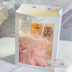 Túi giấy cửa sổ mica (có quai xách) đựng bó hoa mini, bánh rau câu, xôi hoa đậu