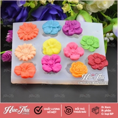Khuôn silicon Bông Hoa Nhí (vỉ 11 bông) làm bánh rau câu 3D 4D nhấn xôi, fondant, socola, nến hanmade
