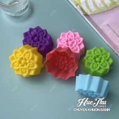 Khuôn silicon Nhiều Loại Hoa 5cm (10 cái) làm bánh rau câu, nhấn xôi, bánh da lợn