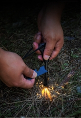 Dụng Cụ Đánh Lửa, Que Đánh Lửa Sinh Tồn kiêm mở lắp chai cắm trại dã ngoại leo núi