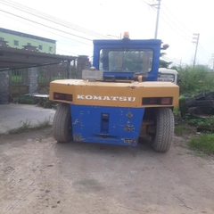 XE NÂNG DẦU 11.5 TẤN KOMATSU FD115