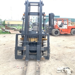 XE NÂNG DẦU 4 TẤN KOMATSU FD40-8