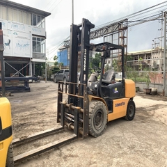 XE NÂNG DẦU 4 TẤN KOMATSU FD40-8