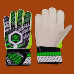 Găng tay thủ môn có xương