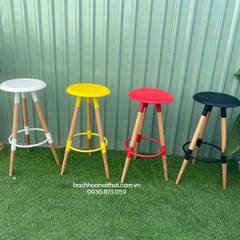 GHẾ BAR CAFE MẶT NHỰA CHÂN CHỤM GỖ - BAR8