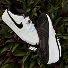 NIKE AIR FORCE 1 LV8 WORLD CHAMPS PLATINUM ( DQ0300 100 )