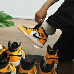 Nike Air Jordan 1 Mid Taxi - 554725 701